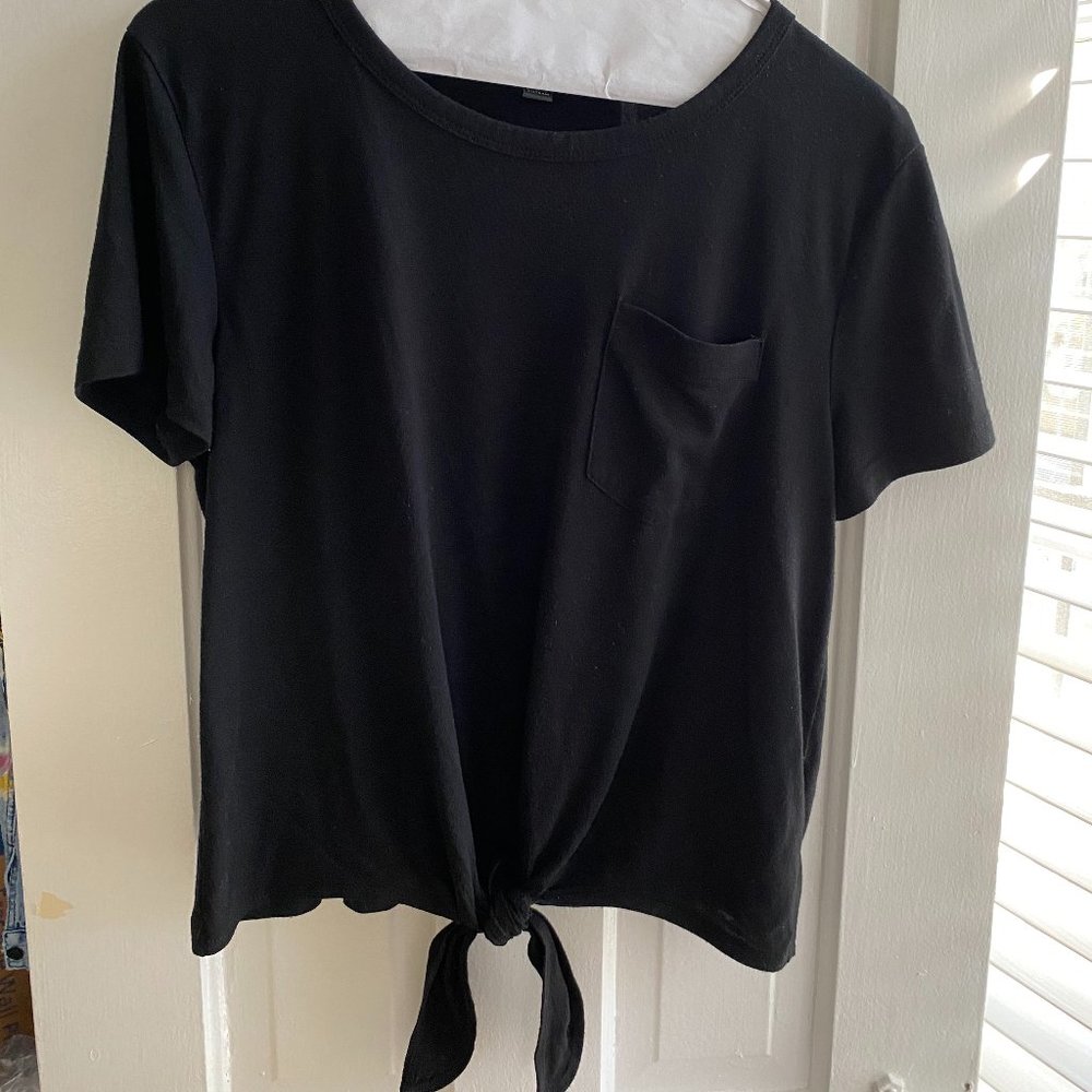 J. CREW Black Tie Front Tee, Size M